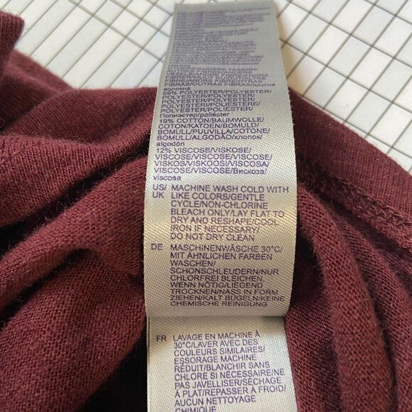 $59.  NYJD 3/4 Sleeve Boat Neck Top  Red Black NWT - Picture 3 of 8